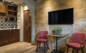 Estia Boutique Apartments
